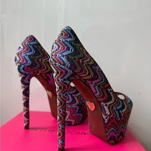 Betsey Johnson Colorful Zigzag Platform Heels NEW - Picture 7 of 11